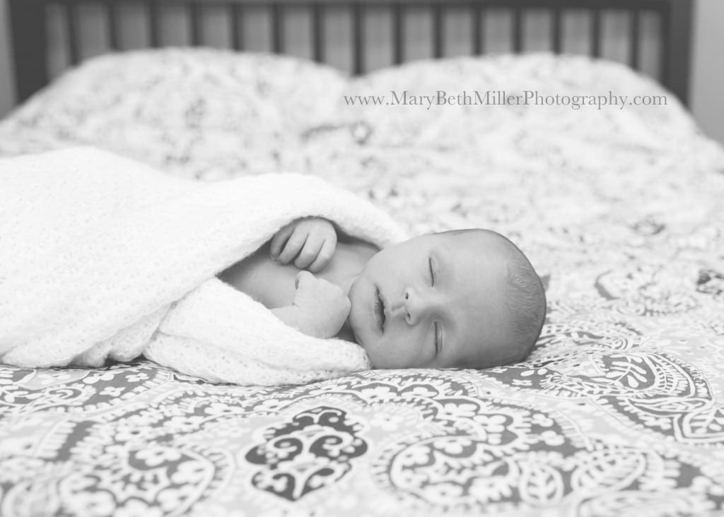 pittsburgh lifestyle newborn photographer | Mary Beth Miller Photography