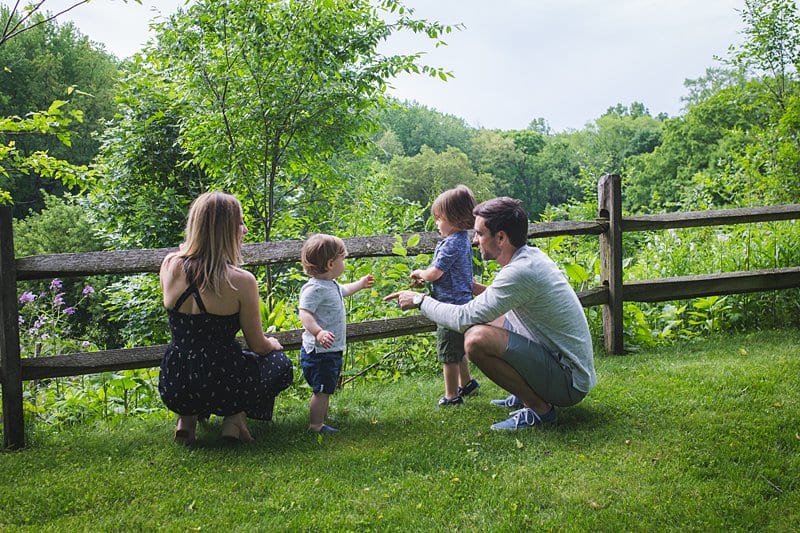 family lifestyle photo session at beechwood farms in pittsburgh 