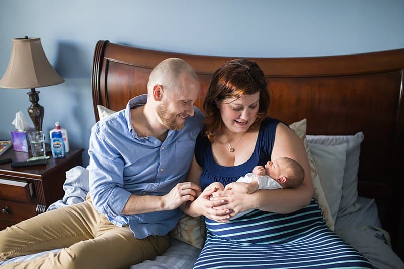 pittsburgh mom dad newborn lifestyle photo session 