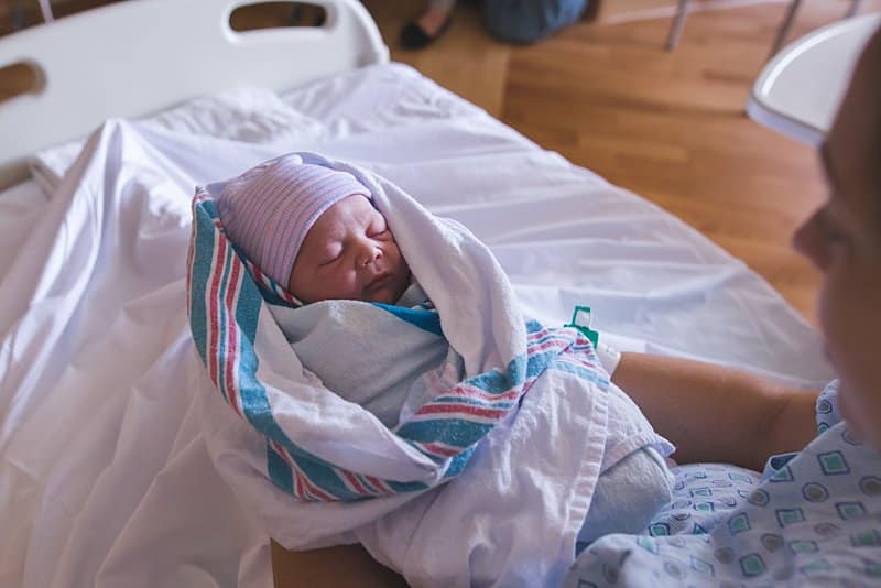 newborn baby in boardman hospital for birth session st elizabeths