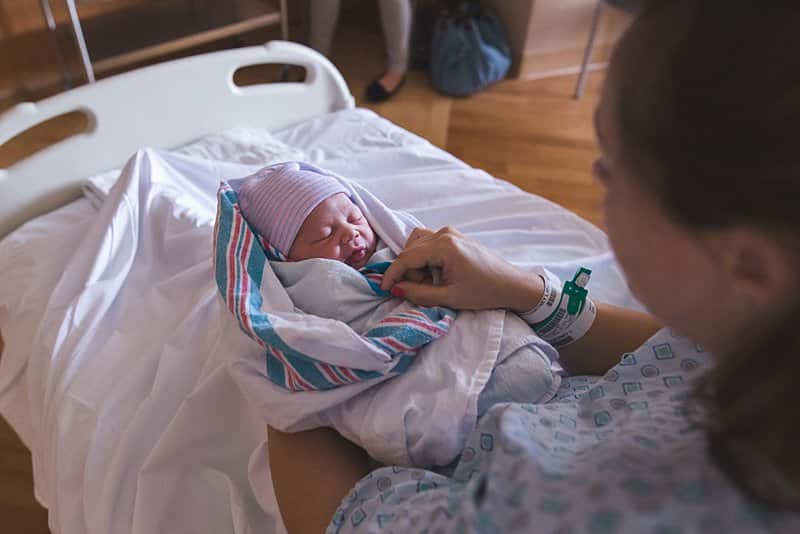 newborn baby in boardman hospital for birth session st elizabeths