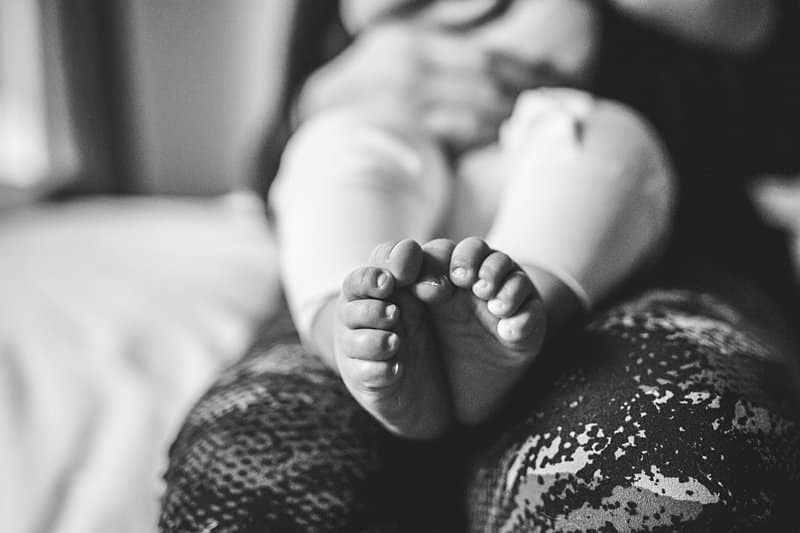 baby toes black and white newborn